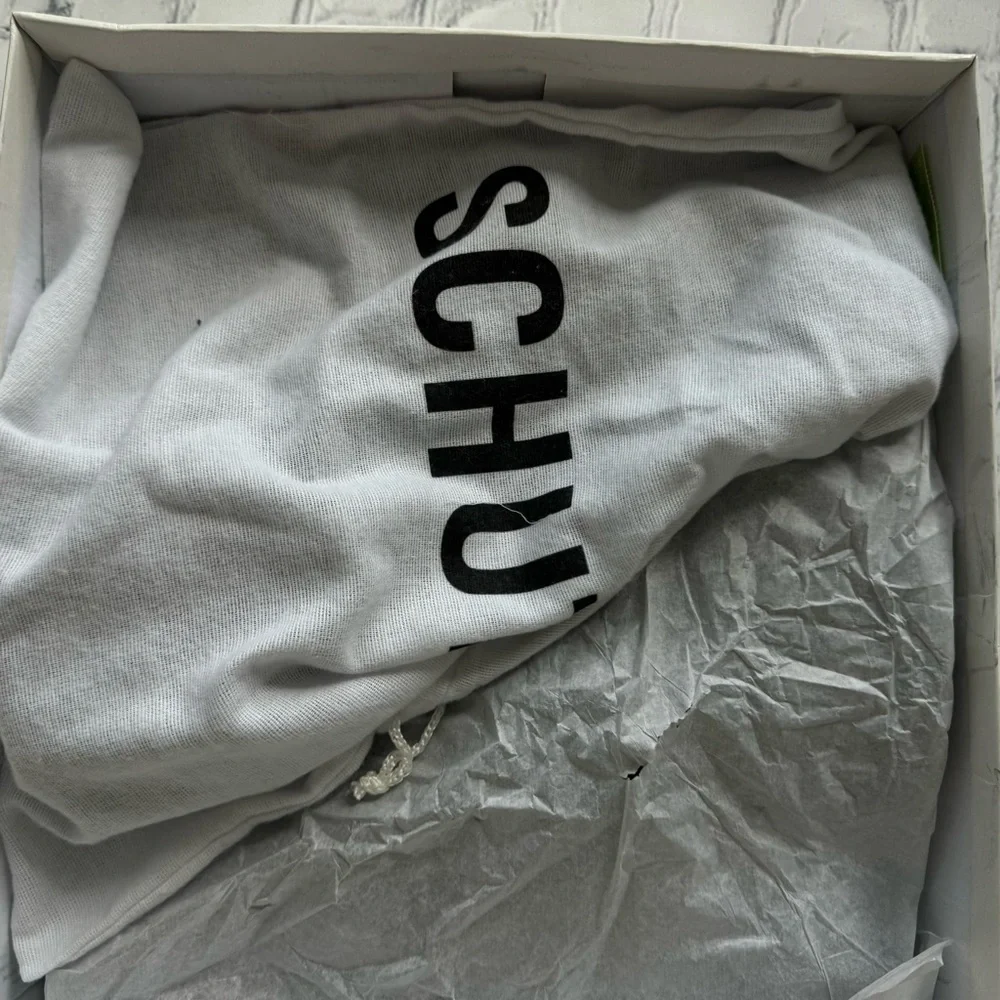 SCHUTZ excellent used